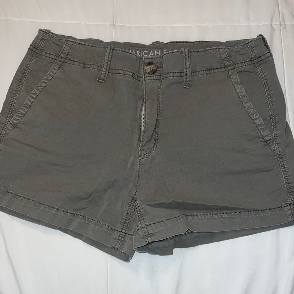 American Eagle shorts- never worn